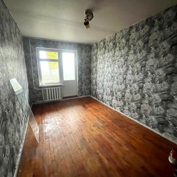 Академіка Янгеля вул., 8