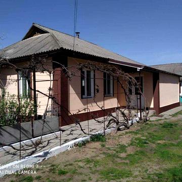 Продається приватний Будинок