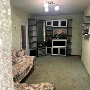 вул Космонавтів, 112