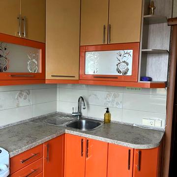 Чорних Запорожців вул., 45