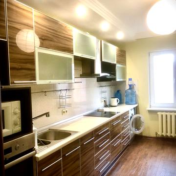 Урлівська вул., 30