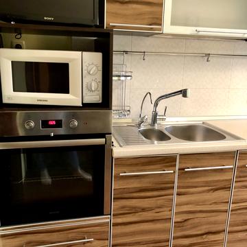 Урлівська вул., 30