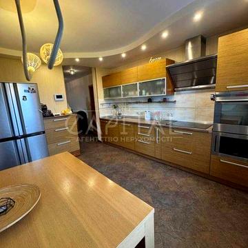 Аренда квартиры, ул. Братьев Зеровых, Соломенский р-н, Соломенка