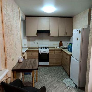 Аренда 1 -комнатной квартиры по ул Авалиани,ост.Уральские казармы.