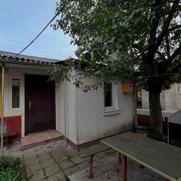 Продаж частини будинку на вул. Стуса