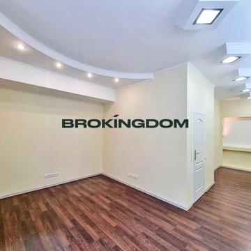 Велика Васильківська вул. (Червоноармійська), 92