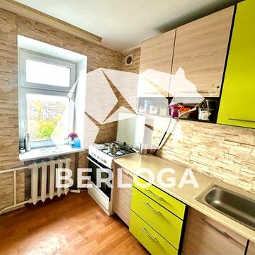 Продаж ЦЕНТР! ЦЕГЛА! Високоповерхівка.