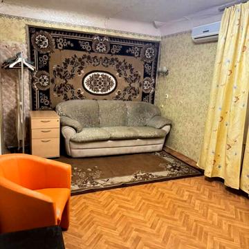 Оленівська вул., 34