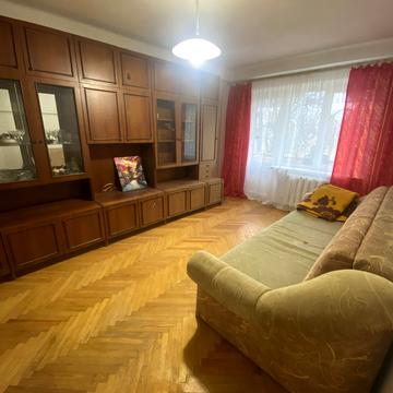 Верховної Ради бульв., 10