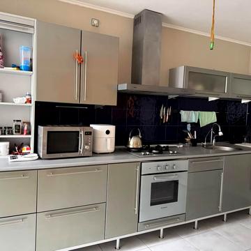 Митрополита Шептицького вул., 1