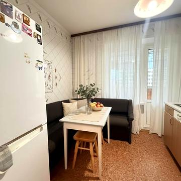 Василя Стуса вул., 23/9