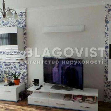 2 кімнатна квартира, метро Житомирська 10 хв