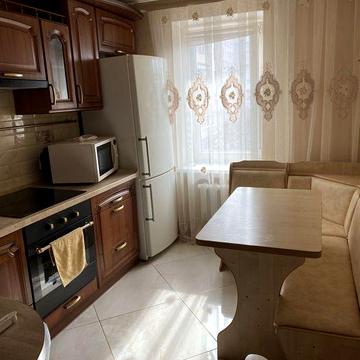 Сдам 2 комн квартиру (муравейник)