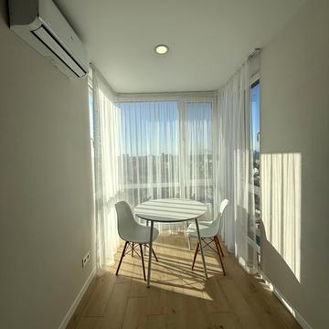 Олега Мудрака вул. (Генерала Наумова), 1-Б