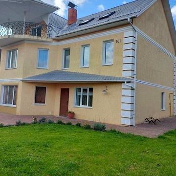 Здається чудовий 4 кімнатний Будинок на Пятничанах .