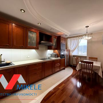 Кадетський Гай вул., 3