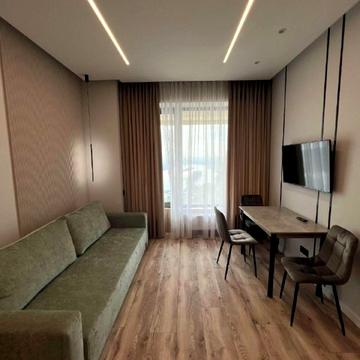 Набережна Перемоги вул., 9