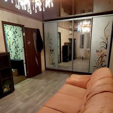 Героїв просп., 17