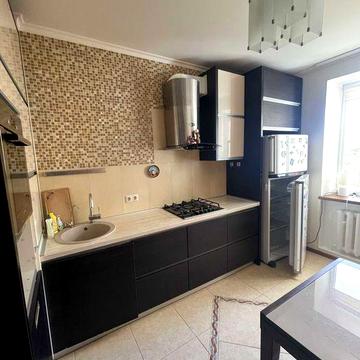 Сдам 2х ком кв. Сахарова/Заболотного