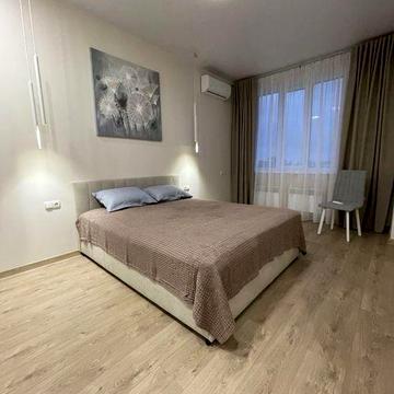 Сдам 2комн квартиру в центре ЖК Чкаловский