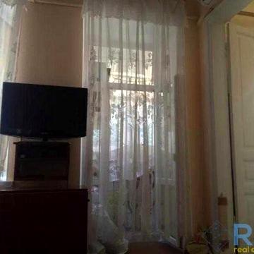 Продам двухкомнатную  квартиру на ул.Разумовской