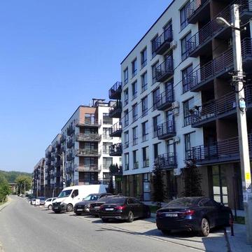 Бічна Львівська вул., 92