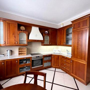 Шота Руставелі вул., 44