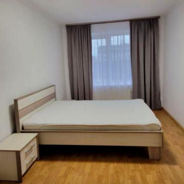 Здам в оренду 2-х кімнатну квартиру на вул. Незалежності(майзлі)