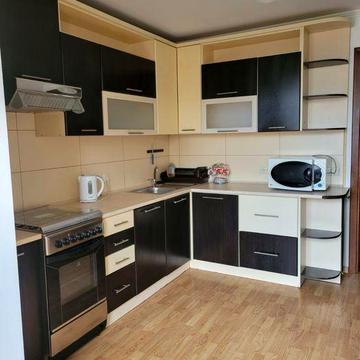 Здам в оренду 2-х кімнатну квартиру на вул. Незалежності(майзлі)