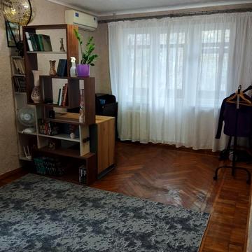 Садовий проїзд, 8