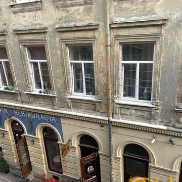 Продаж 4 кімнатної квартири, вулиця Яна Жижки