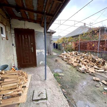 Продам дом в городе район масло завода