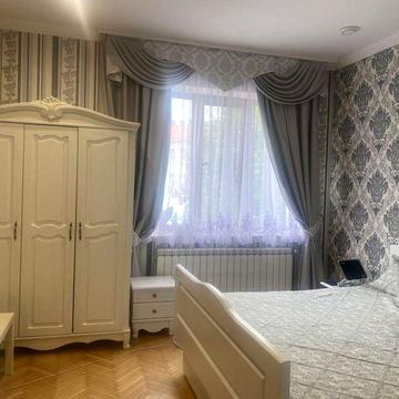 Затишна 1-кімнатна квартира на набережній !!!