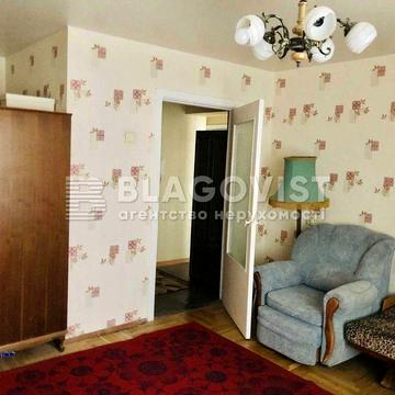 Продаж 1-к квартири 40м. Косметичний ремонт, гарний стан. Радченка, 12