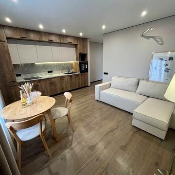 Виговського вул. (Суворова), 2-Д/4