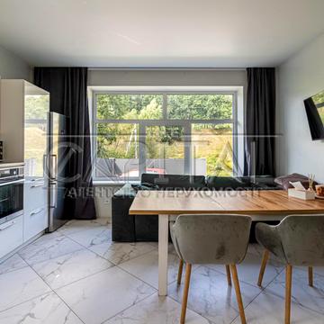 Амбулаторна вул.