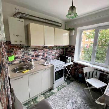 Продаж 2 кім квартира, 2 пов, р-н Герцина