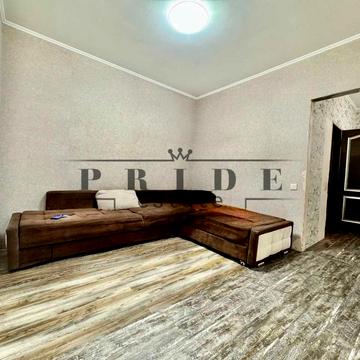 Драгоманова вул., 2