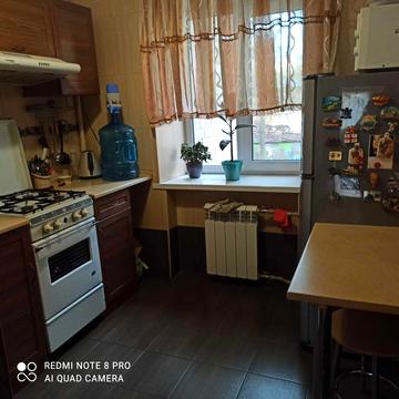 Гімназійна набережна вул. (Червоношкільна набережна), 12