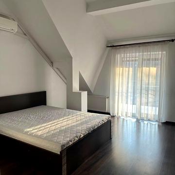 Володимира Антоновича вул. (), 17