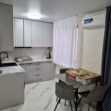 Здається вперше двохкімнатна на набережній.Черемушки.