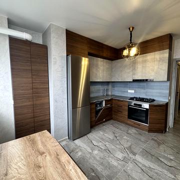 Хіміків вул., 24