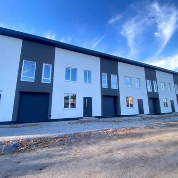 Затишний, 66