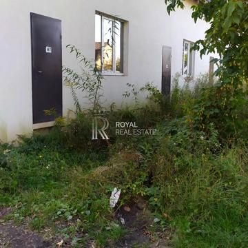 Святопетрівська, 3С