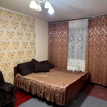 Болгарська вул., 11