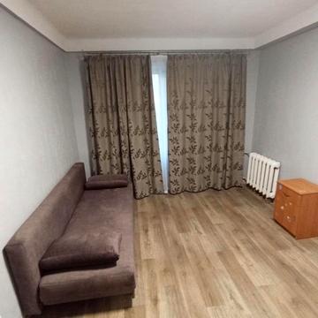 Павла Тичини просп., 5