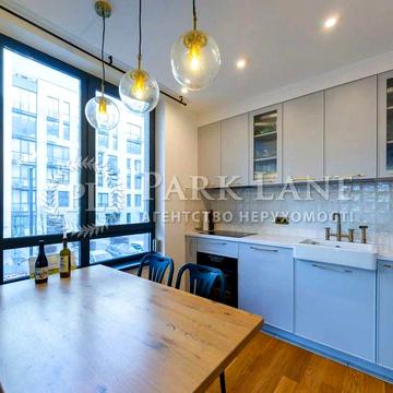 Продам 95м Салютна Файна Таун