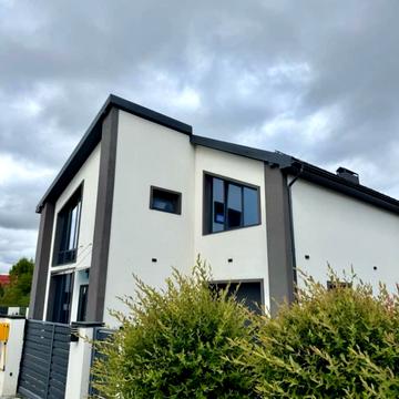 Аматорська вул., 12 г