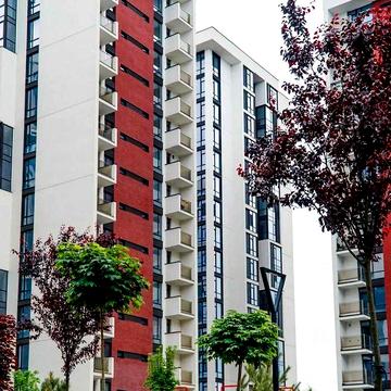 Велика двокімнатна біля міського озера ЖК Manhattan