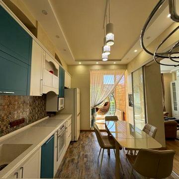 Продам 4 кімнатну квартиру ЖК Комфорт Сіті люкс ЖК Комфорт Сіті